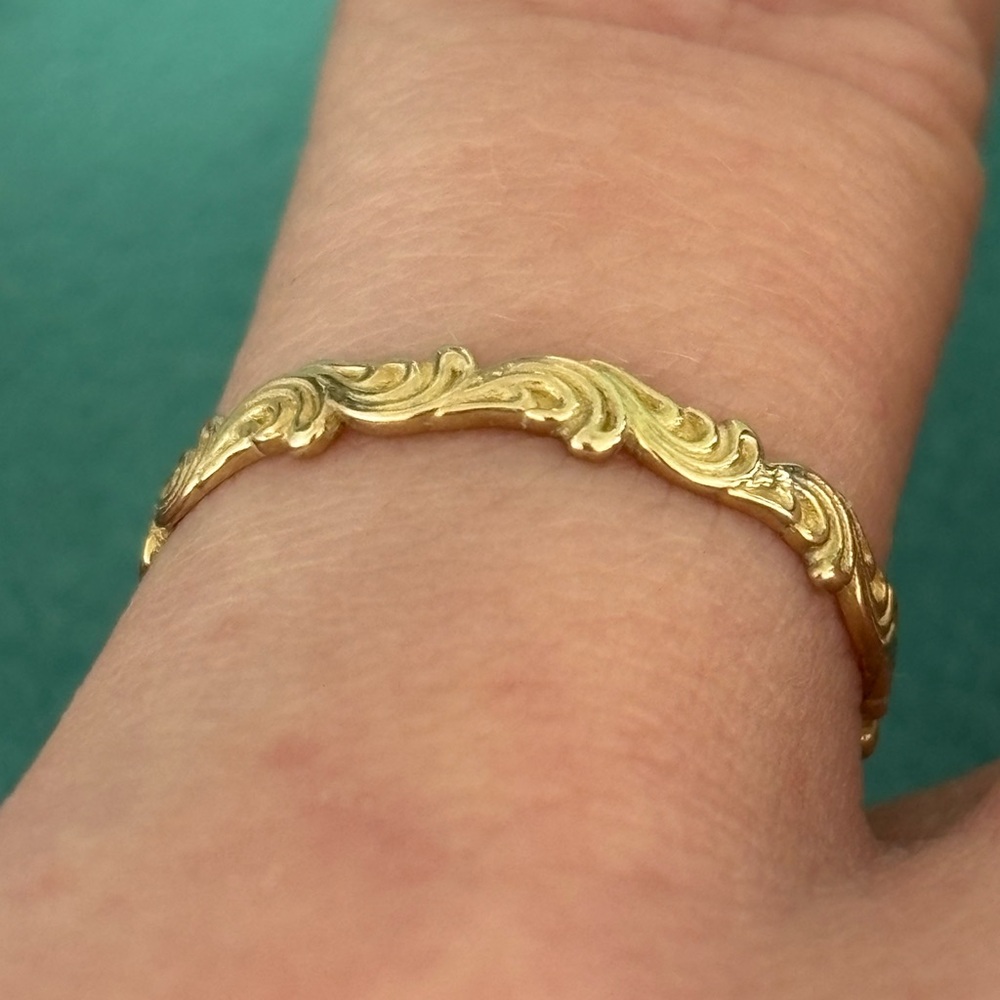 14K gold band size 7